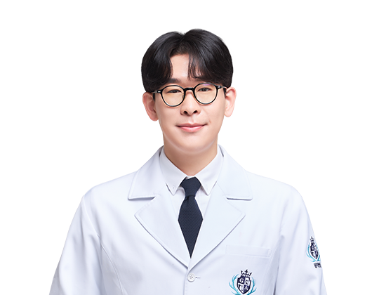 김태윤 통합진료과 원장, 이수역치과, 이수역치과의사, 보건복지부인증치과, 보건복지부인증전문의, 사당동치과, 총신대입구역치과, 이수역 광덕안정치과, 광덕안정치과의원 이수점